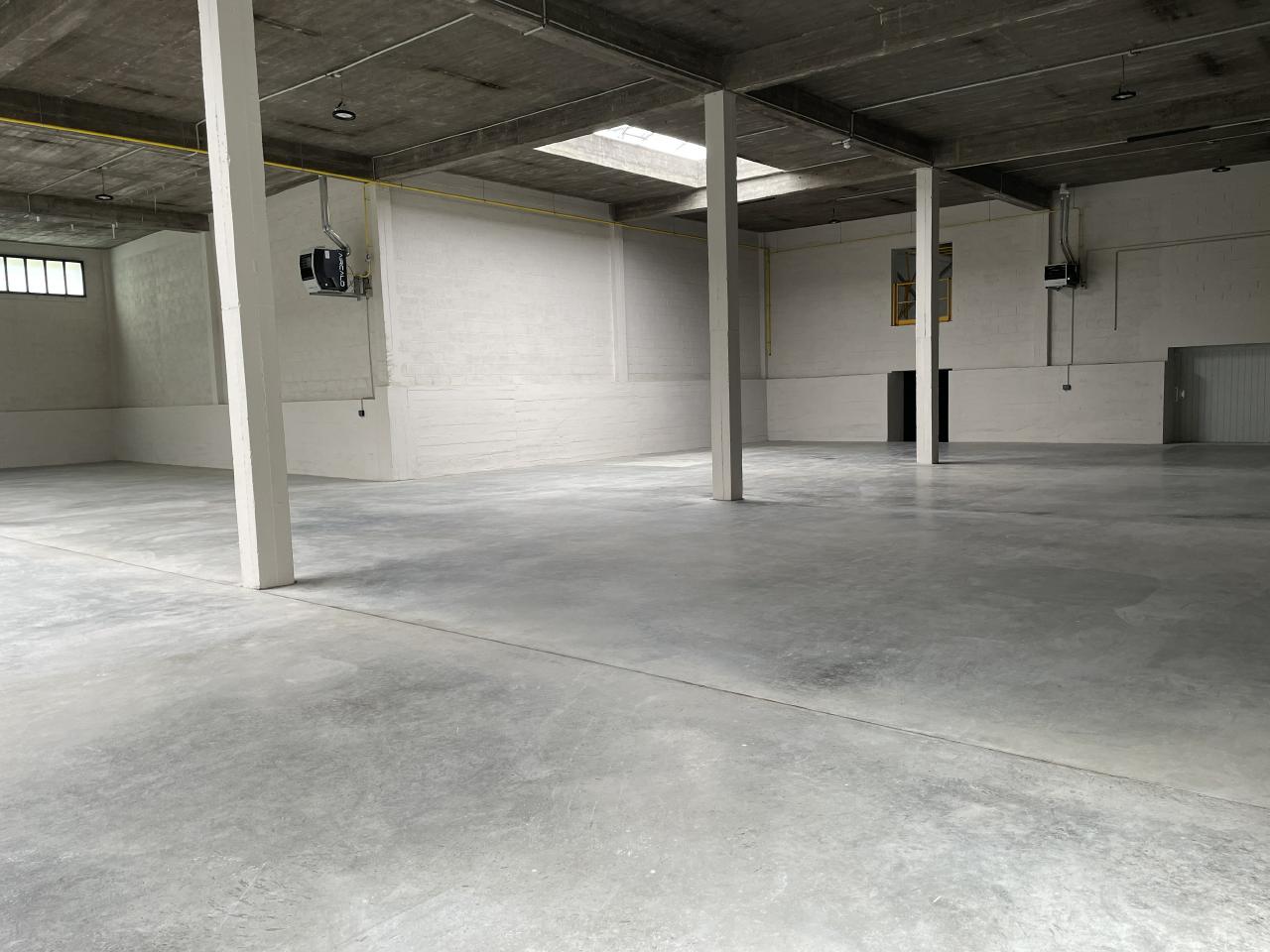 Local d'activité Montreuil 4236m² Vente local d'activité Montreuil Seine-Saint-Denis OVACT2419000 2